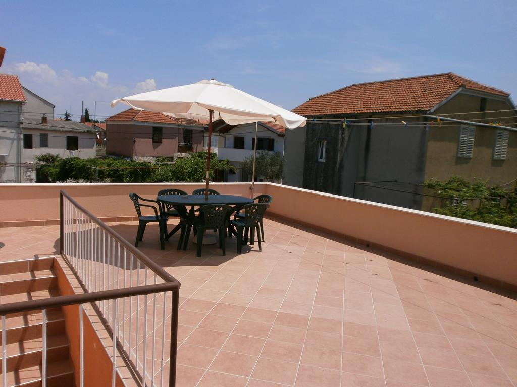 Apartments Juraga مورتير الغرفة الصورة